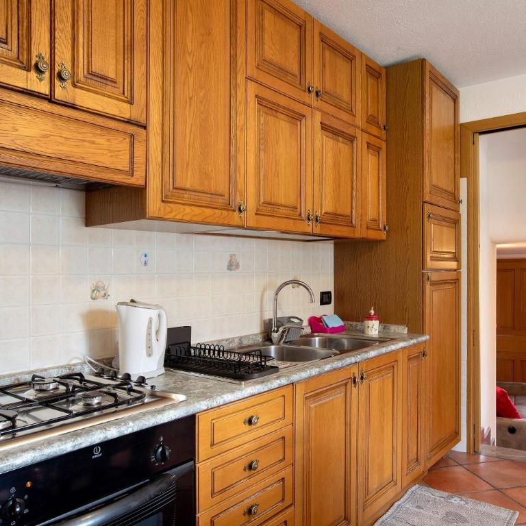 La Casa Di Pasky - Two-Bedroom Deluxe Apartment with Garden View - 10