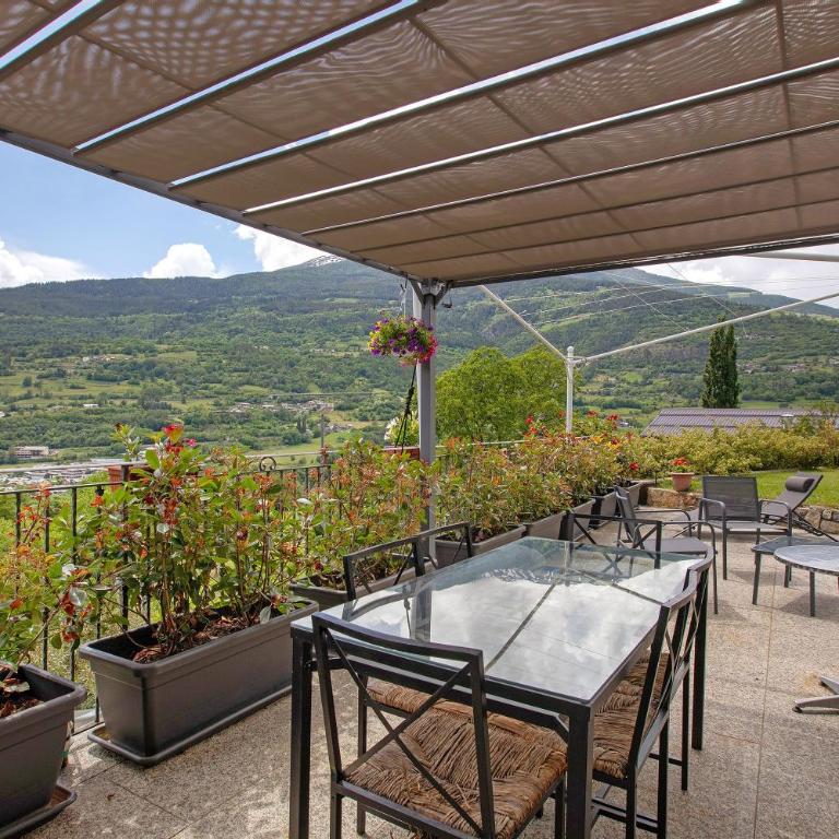 La Casa Di Pasky - Two-Bedroom Deluxe Apartment with Garden View - 4