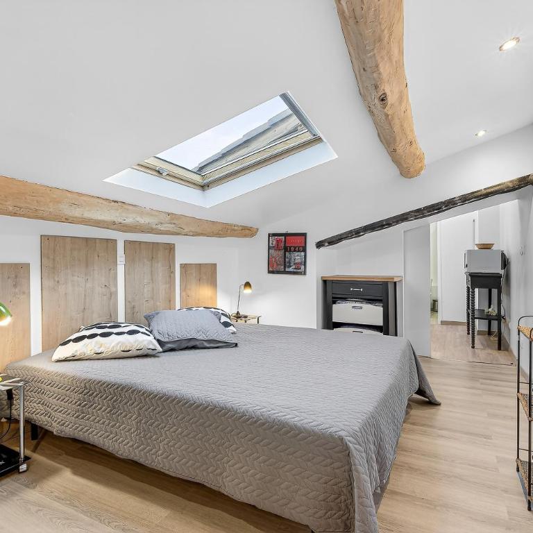 Gîte Uncinatum - La Grange Du Logis - Chambre Quadruple avec Douche - 11
