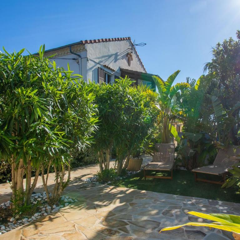 Studio Bormes - One-Bedroom Apartment with Garden View - 20