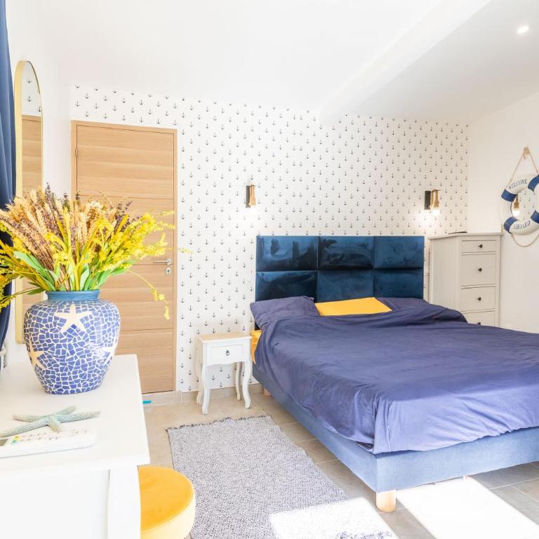 Studio Bormes - One-Bedroom Apartment with Garden View - 8