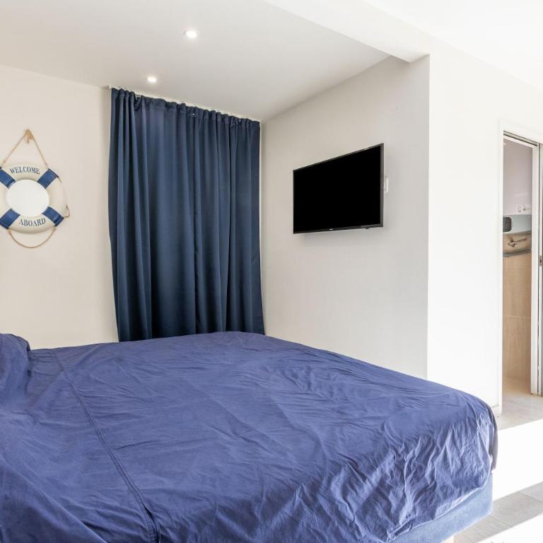 Studio Bormes - One-Bedroom Apartment with Garden View - 10