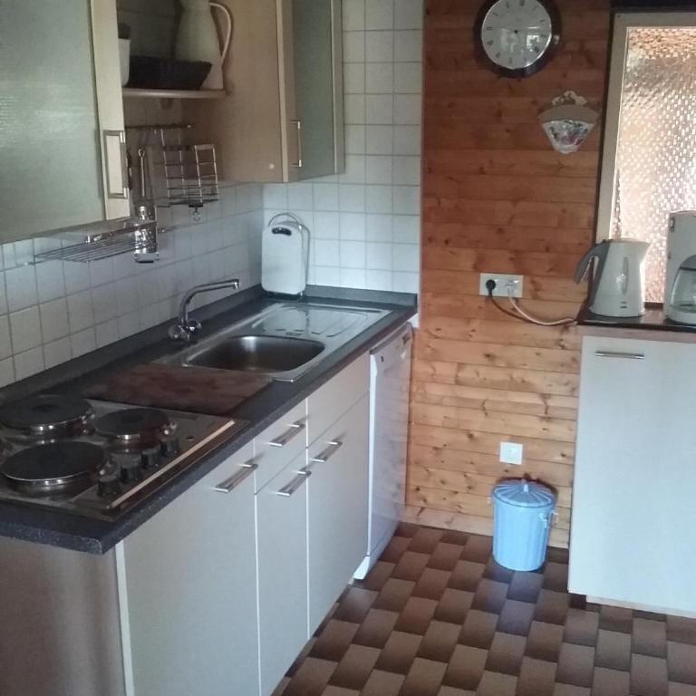 Haus Biggi - Ferienwohnung Säntis - Superior Apartment mit 1 Schlafzimmer und Balkon - 5