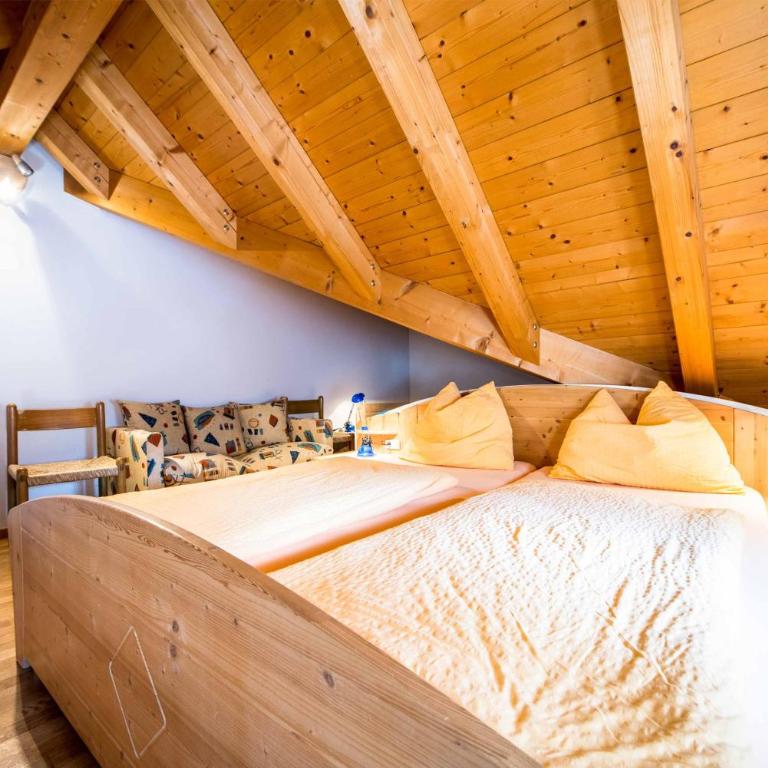 Issingerhof App 3 - Two-Bedroom Deluxe Apartment with Garden View - 12