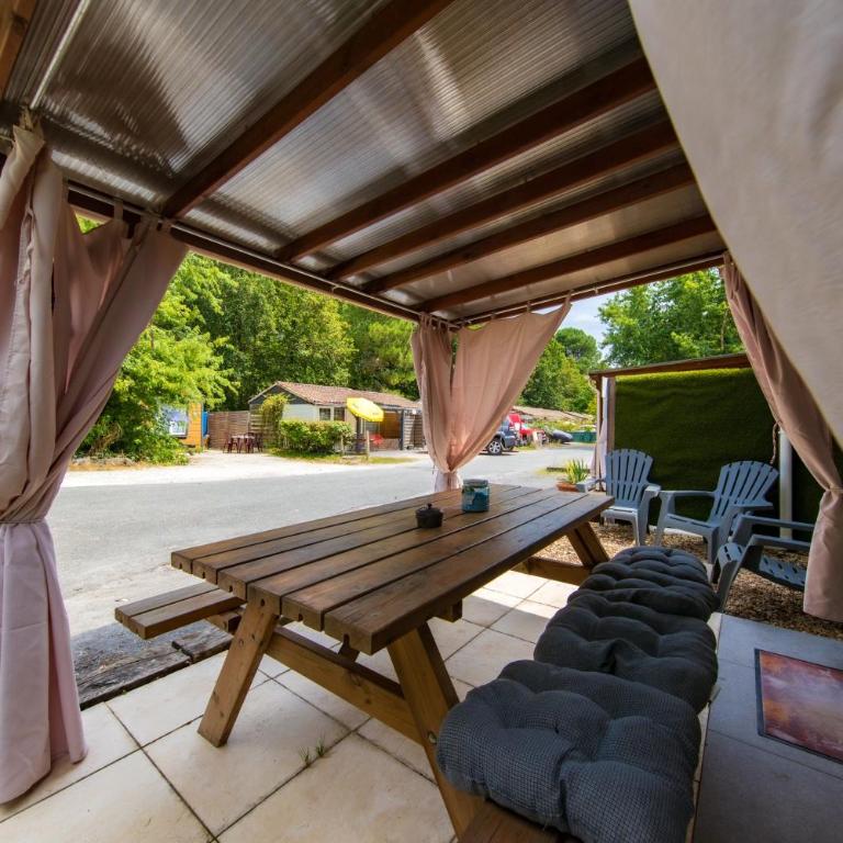 Chalet B Village Vacances - Appartement avec Terrasse - 11
