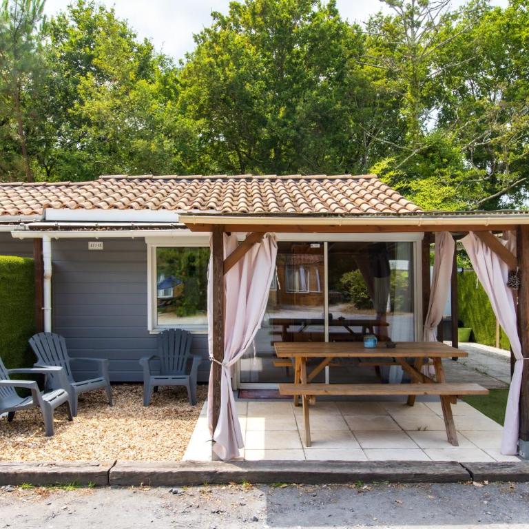 Chalet B Village Vacances - Appartement avec Terrasse - 1