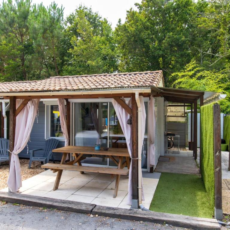 Chalet B Village Vacances - Appartement avec Terrasse - 14