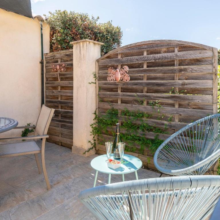La Petite Maison - Studio avec Terrasse - 18