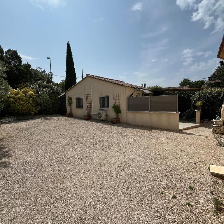 La Petite Maison - Studio avec Terrasse - 30