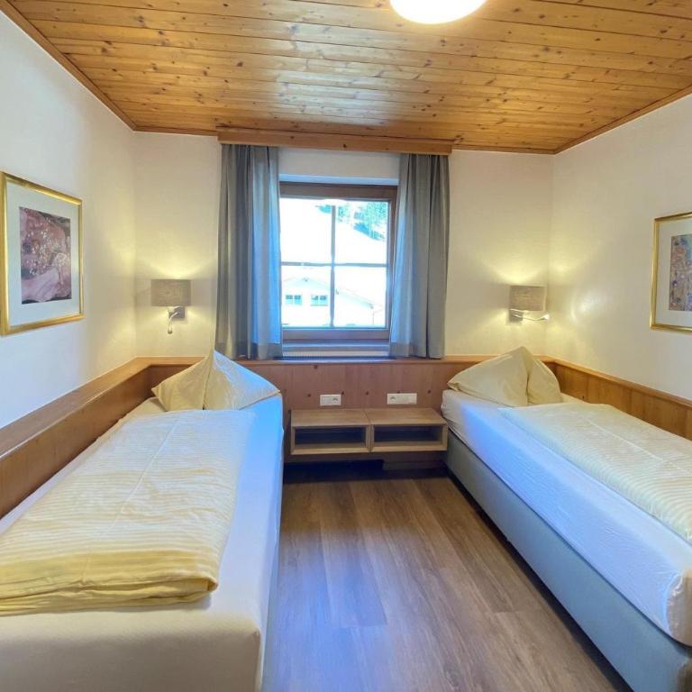 Apartment in Filzmoos near Ski Amadé - Two-Bedroom Apartment - 14