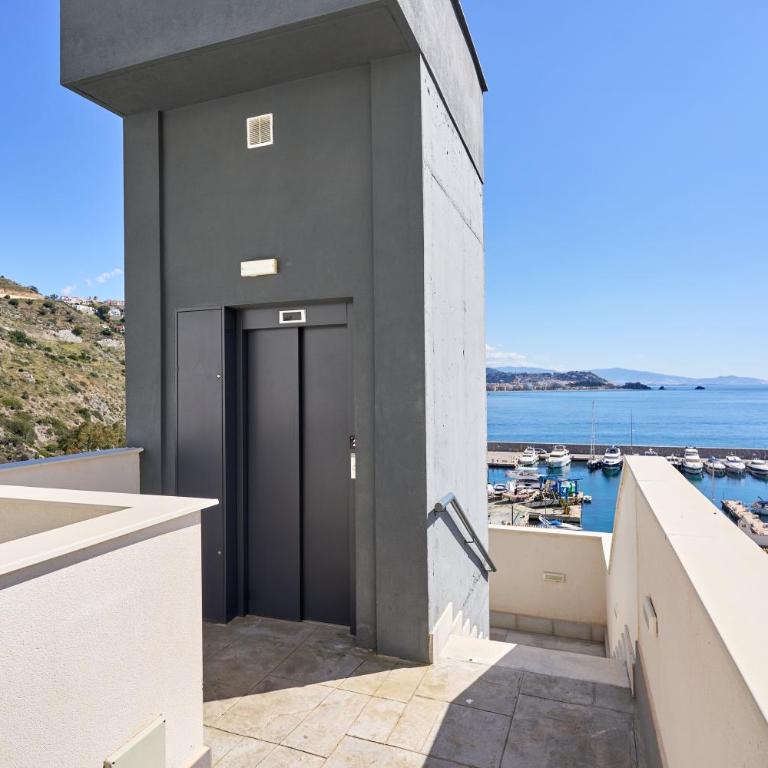 Icon Marina D - Two-Bedroom Deluxe Apartment with Ocean View - 31
