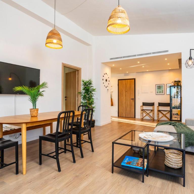 Antonia House Apartment - Premium Apartment mit 3 Schlafzimmern und Balkon - 2