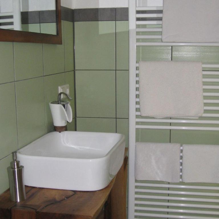 Damkröger 2 Inselwohnung - Seeblick - One-Bedroom Apartment with Lake View - 9