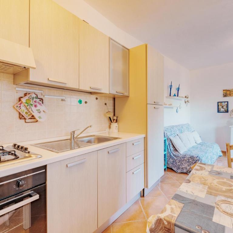 Casa Vacanze Mango - Appartamento con 1 Camera da Letto e Vista Giardino - 9