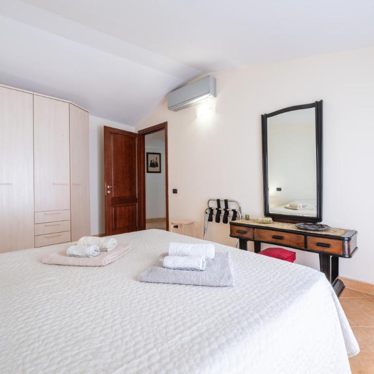 Vico 1° Sulis Apartments - Appartamento Superior con Vista Città - 11