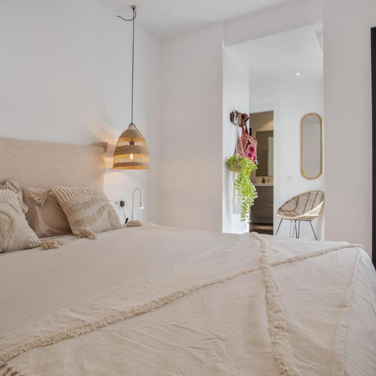 Casa Mila - Apartamento Deluxe de 2 dormitorios con vistas al jardín - 18