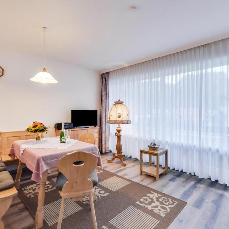 Ferienwohnung Ried Inzell - Superior Apartment mit 1 Schlafzimmer und Balkon - 2