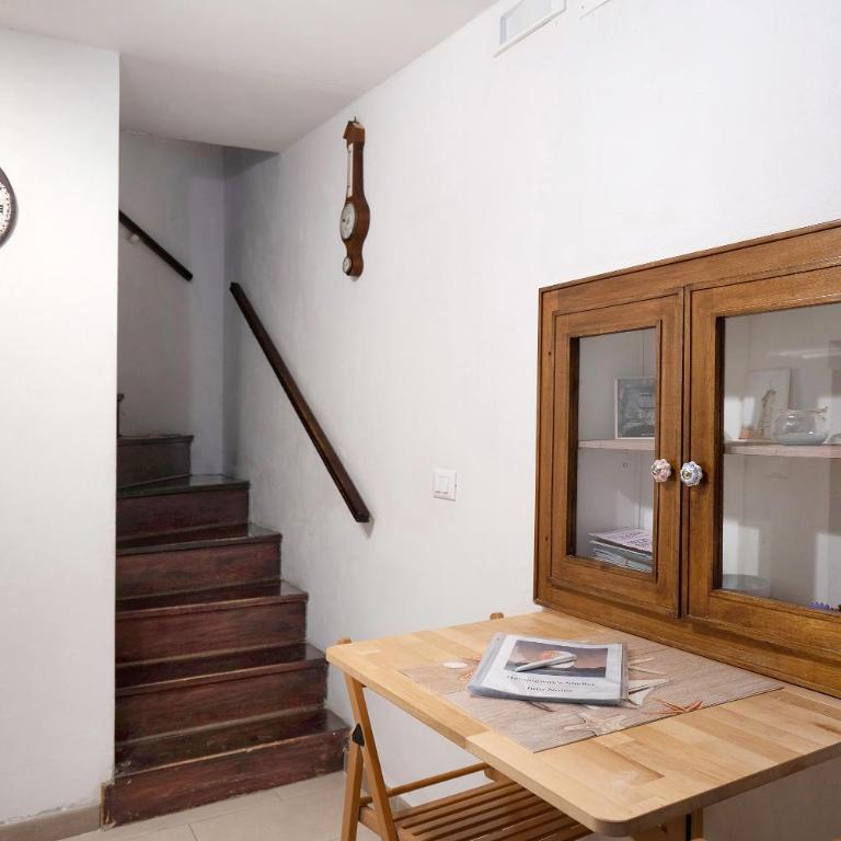 Hemingway's Shelter - One-Bedroom House - 6