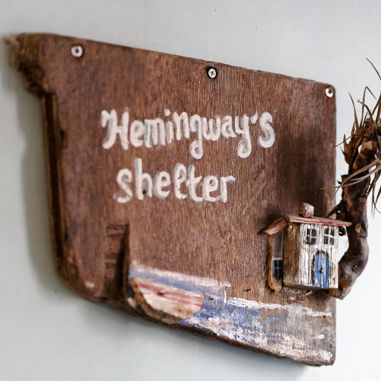 Hemingway's Shelter - One-Bedroom House - 21
