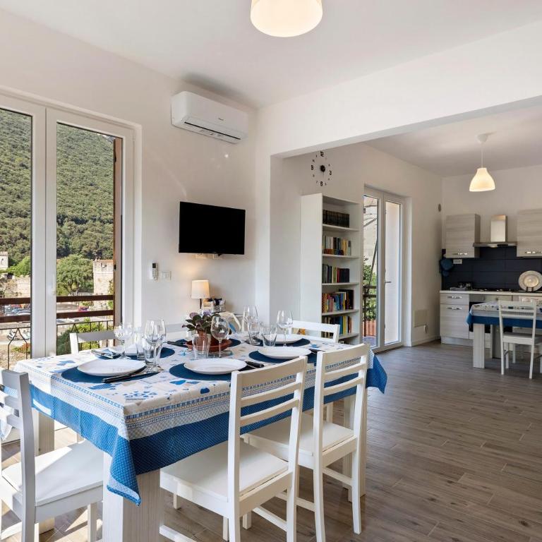 Il Borgo Incantato con garage - Two-Bedroom Deluxe Apartment with Balcony - 13