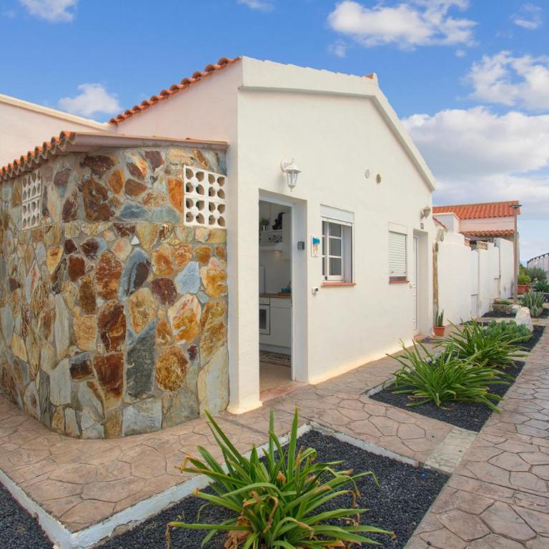 Calida Vivienda Accesible - Studio Apartment with Sea View - 21