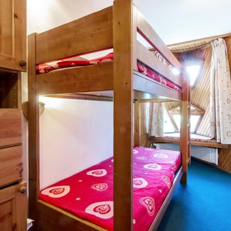 Appartement sur les pistes - 8 pers - Two-Bedroom Deluxe Apartment with Balcony - 6