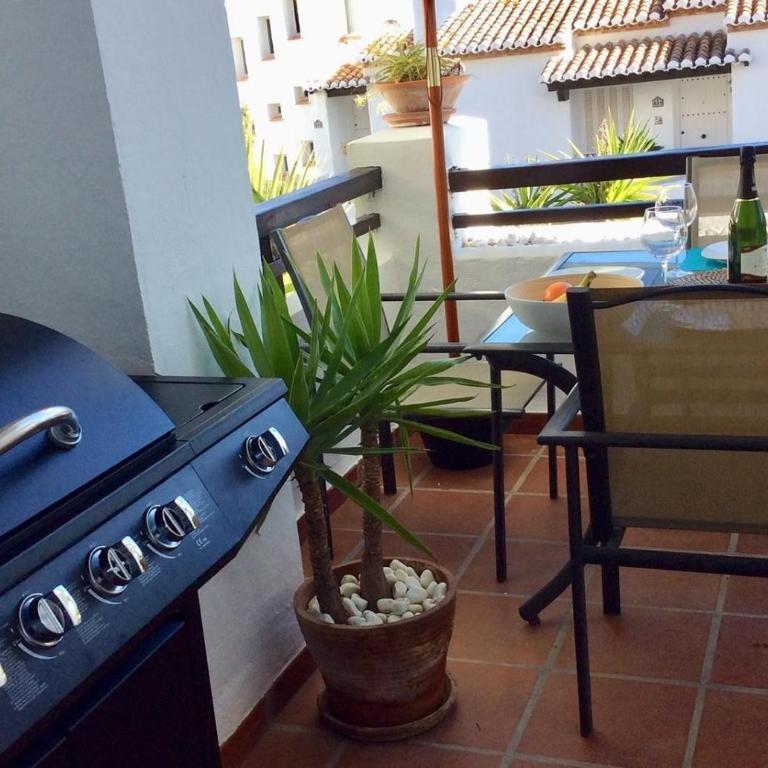 Vista Marina - 2 bedrooms sleeps 4 - Two-Bedroom House - 2