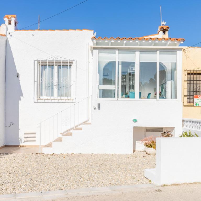 El Pinito Moraira - Two-Bedroom House - 31
