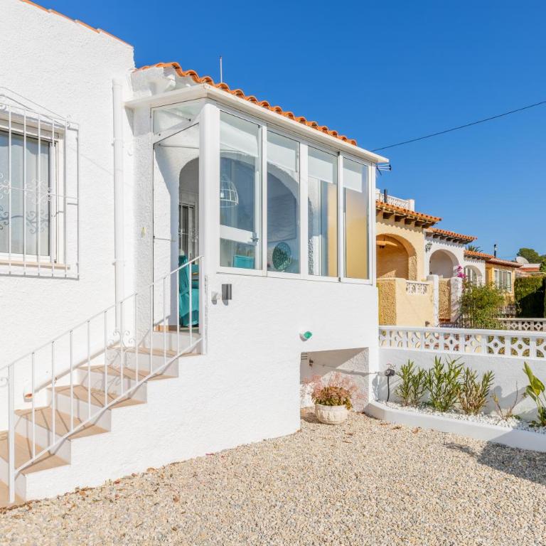 El Pinito Moraira - Two-Bedroom House - 32