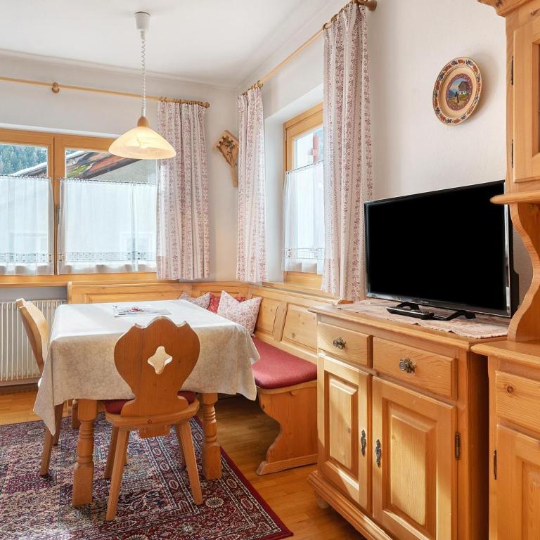 Apartments Goller - Appartamento Premium con 3 Camere da Letto e Balcone - 1