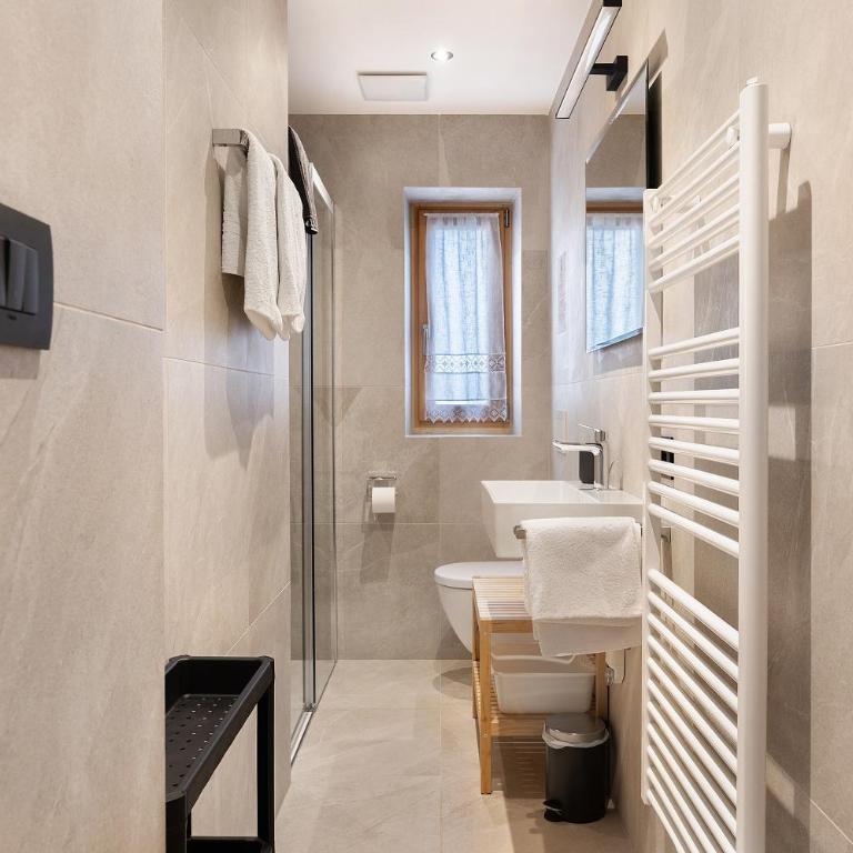 Apartments Goller - Appartamento Premium con 3 Camere da Letto e Balcone - 25