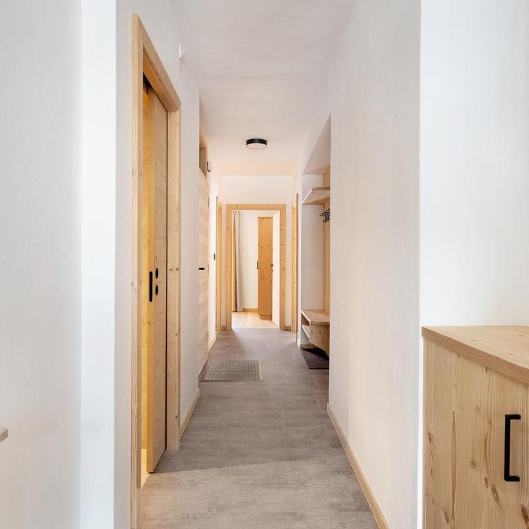 Apartments Goller - Appartamento Premium con 3 Camere da Letto e Balcone - 15