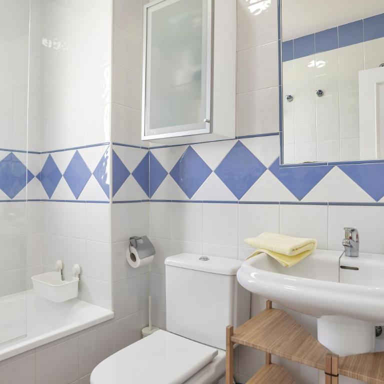 Casa Vir ideal para familias - Apartamento Superior con vistas a la ciudad - 14