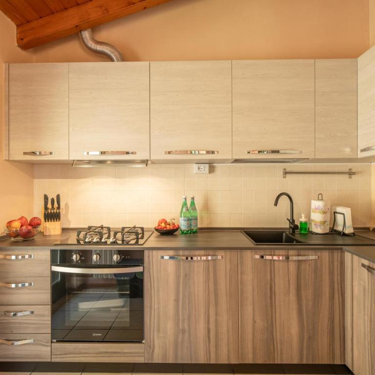 Central Penthouse Luino - Apartamento Deluxe de 2 dormitorios con vistas al jardín - 7