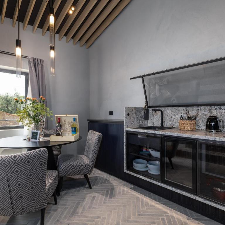 Suite Deluxe Torre - One-Bedroom Apartment with Garden View - 3