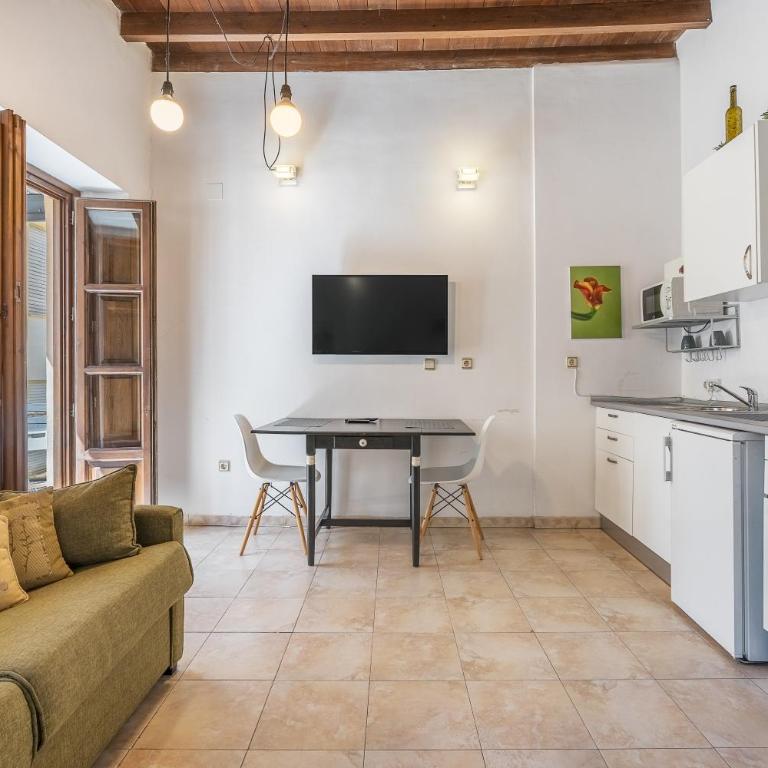 Elvira Apartamento Centro Albaicín - Studio with Balcony - 5