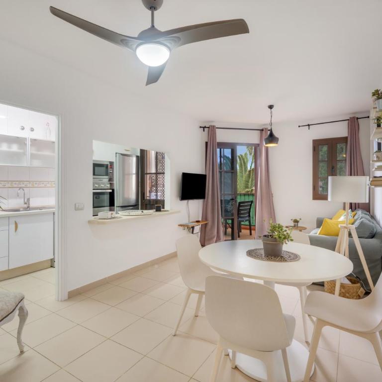 Feel The Sun In Tenerife - Apartamento Deluxe de 2 dormitorios con vistas al jardín - 1