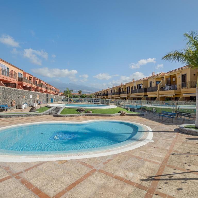 Feel The Sun In Tenerife - Apartamento Deluxe de 2 dormitorios con vistas al jardín - 2