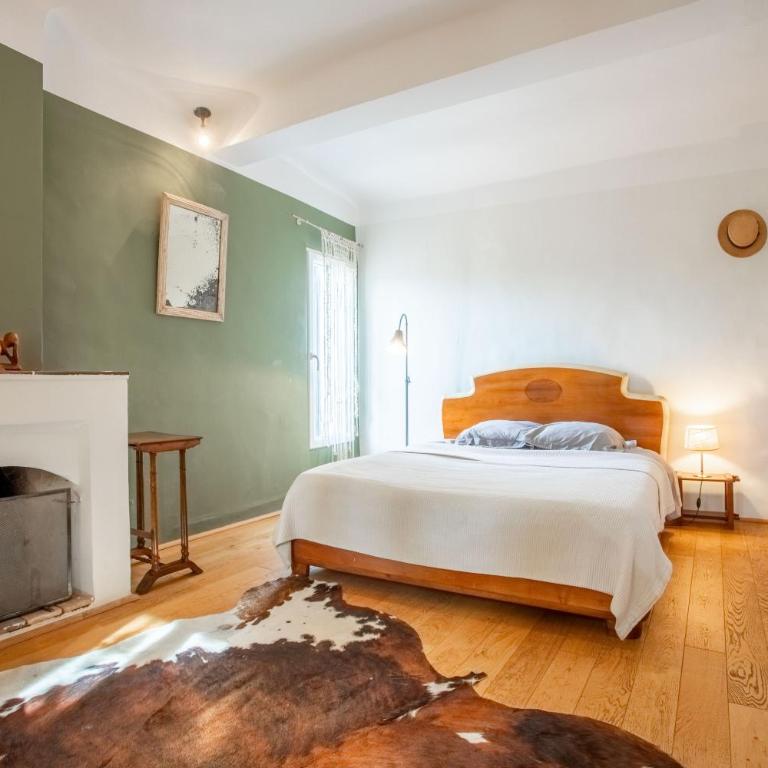 Maison de charme avec jacuzzi - Maison de Vacances - 13