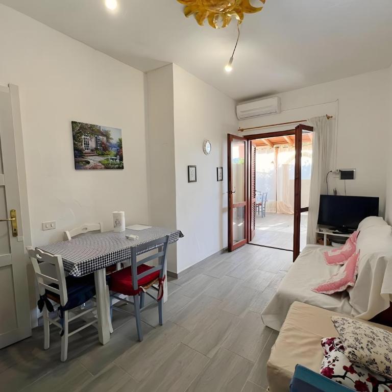 La Casetta Di Lulu' - One-Bedroom Apartment with Garden View - 4