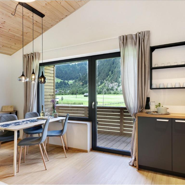 Stackler54 - mit Balkon - Deluxe-Apartment mit 2 Schlafzimmern und Gartenblick - 7