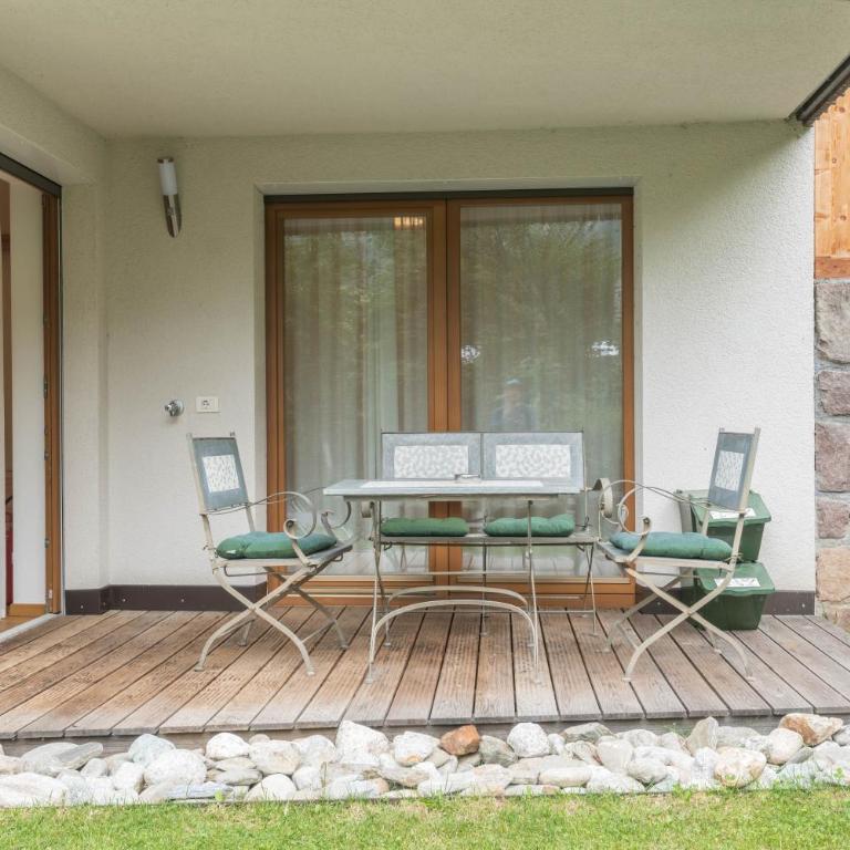 Apartments Christa App Zirm - Appartamento Deluxe con 2 Camere da Letto e Balcone - 2