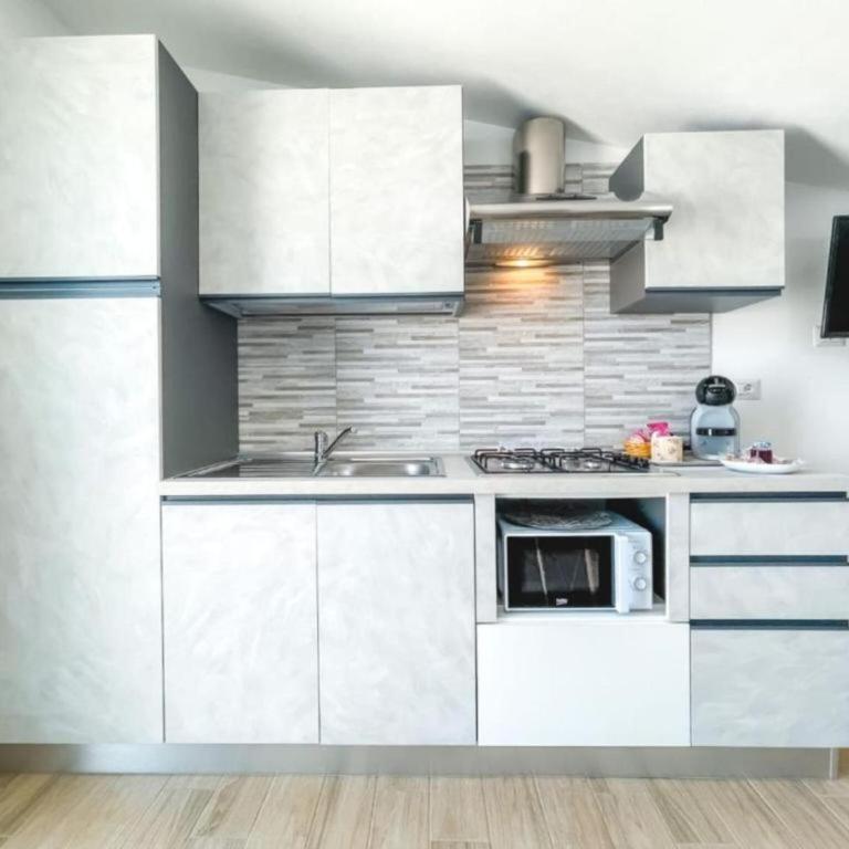 Villa Sele Fontanebianche - pool - Appartamento Deluxe con 2 Camere da Letto e Vista Oceano - 11