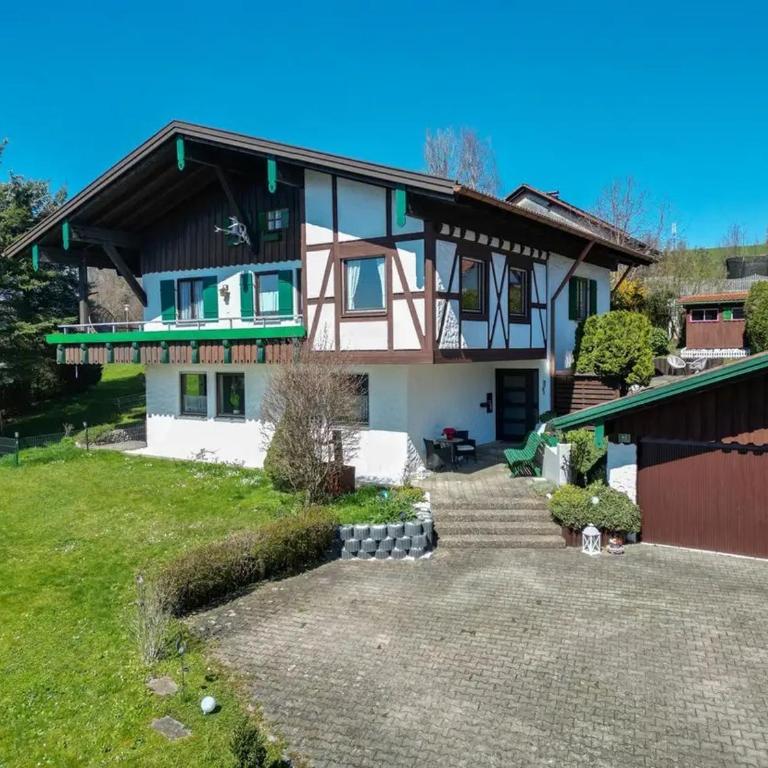 Ferienwohnung Jägerhaus im Allgäu - Apartment mit 1 Schlafzimmer und Gartenblick - 1