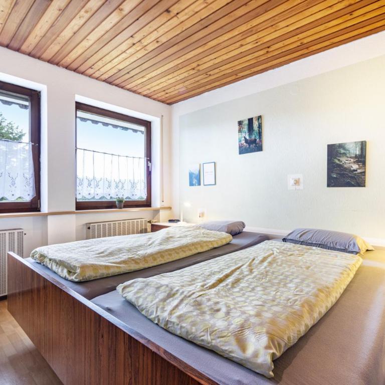 Ferienwohnung Jägerhaus im Allgäu - Apartment mit 1 Schlafzimmer und Gartenblick - 12
