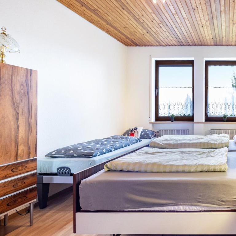 Ferienwohnung Jägerhaus im Allgäu - Apartment mit 1 Schlafzimmer und Gartenblick - 13
