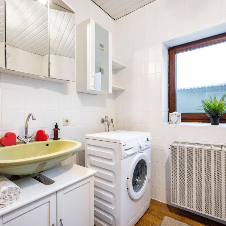 Ferienwohnung Jägerhaus im Allgäu - Apartment mit 1 Schlafzimmer und Gartenblick - 17