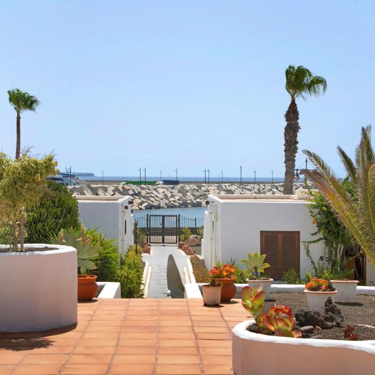 Puerto Chico 5 - Two-Bedroom Deluxe Apartment with Ocean View - 6