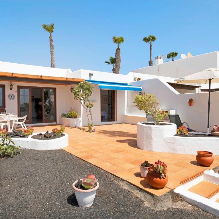 Puerto Chico 5 - Two-Bedroom Deluxe Apartment with Ocean View - 1