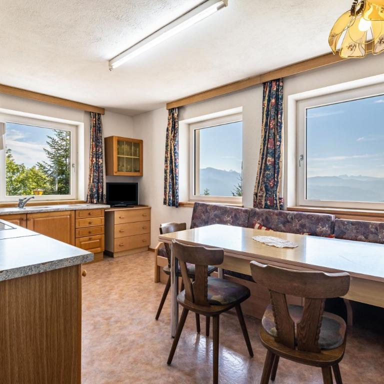 Apt Gaisler - Two-Bedroom Deluxe Apartment with Garden View - 6